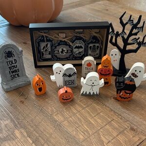 Target Halloween Wooden Decor Set - Black, White, Orange